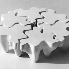 6 TABLES SCULPTURES PUZZLES